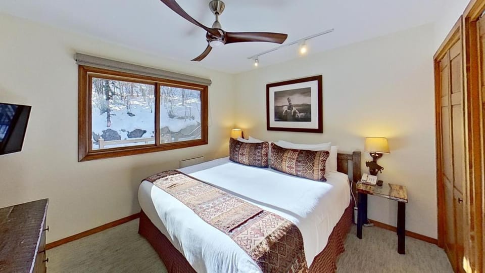 Crestwood 2204 Deluxe 1 Bedroom House in Snowmass Village