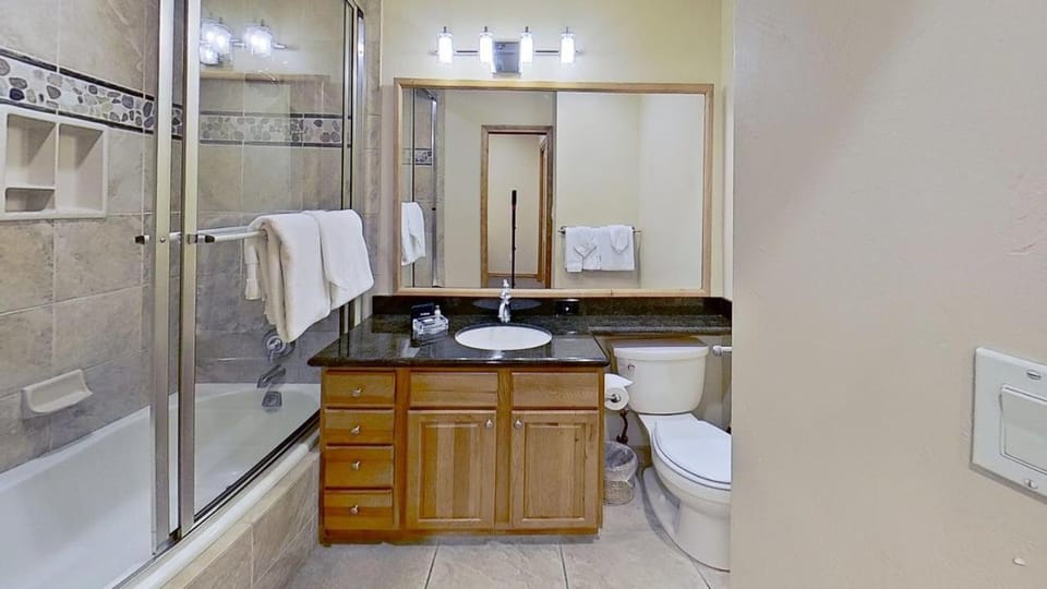 Crestwood 2207 Standard 2 Bedroom House in Snowmass Village
