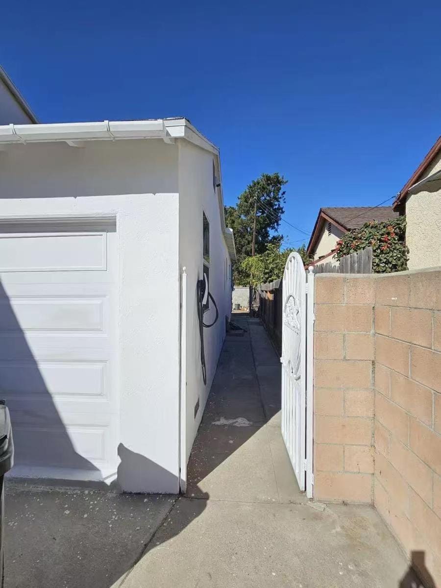 Facade/entrance