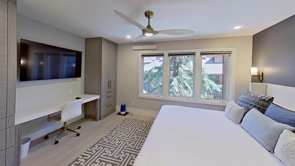 Crestwood 2212 Premier 2 Bedroom House in Snowmass Village