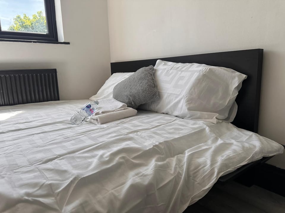 2 Double Bedrooms 1 Bathroom Near Train Station Bed and Breakfast in Birmingham