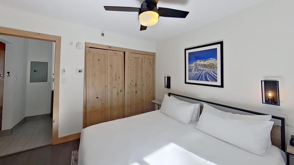 Crestwood 2213 Premier 2 Bedroom Apartment in Snowmass Village