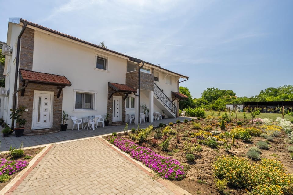 Mariachi Surčin Apartment in Belgrade
