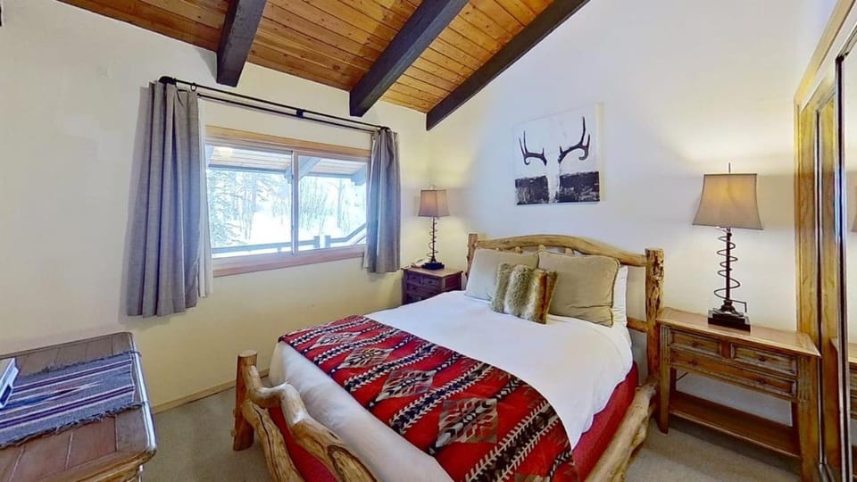 Crestwood 2304 Deluxe 2 Bedroom House in Snowmass Village