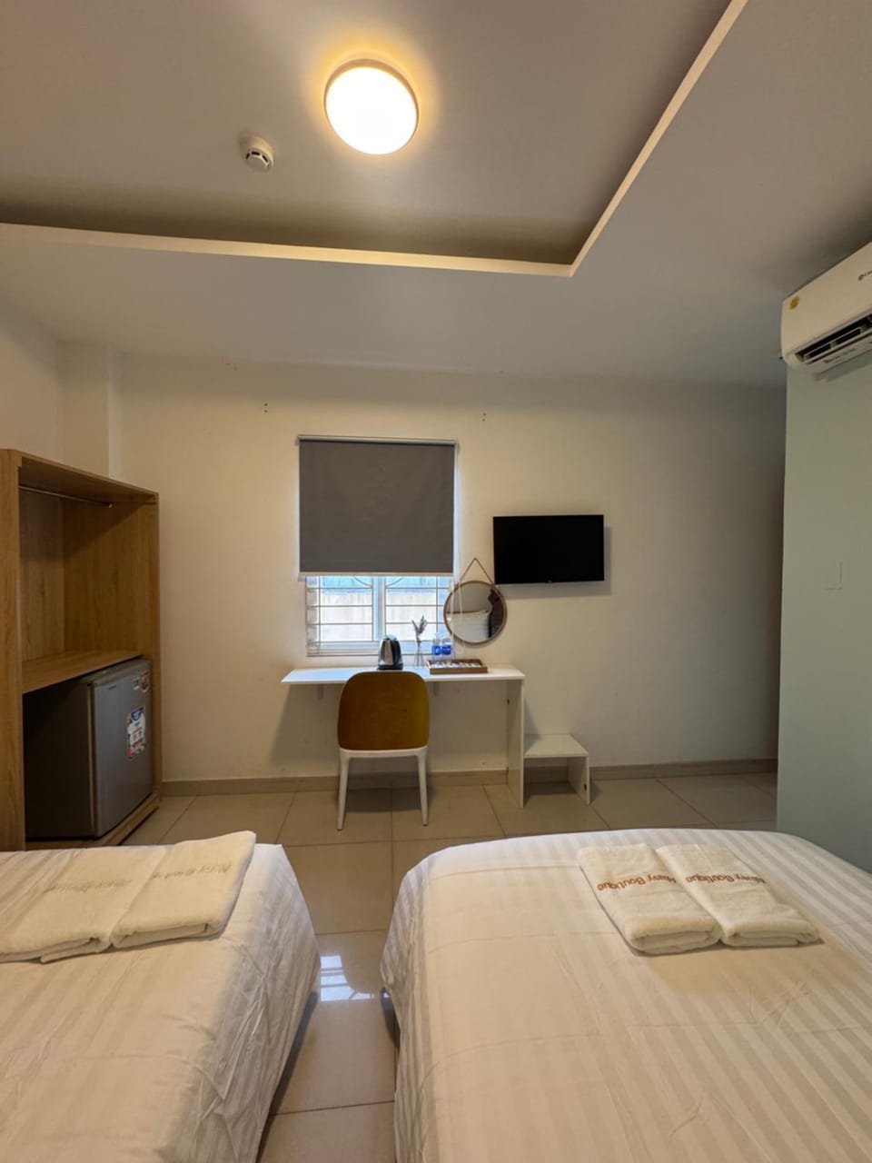 Bed, TV and multimedia, Photo of the whole room, Non alcoholic drinks, Family, towels, air conditioner
