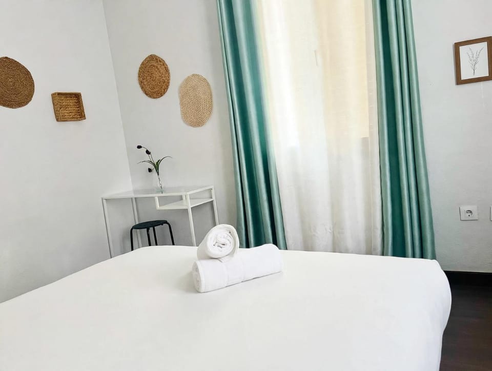 Oasis Backpackers' Toledo Hostel in Toledo