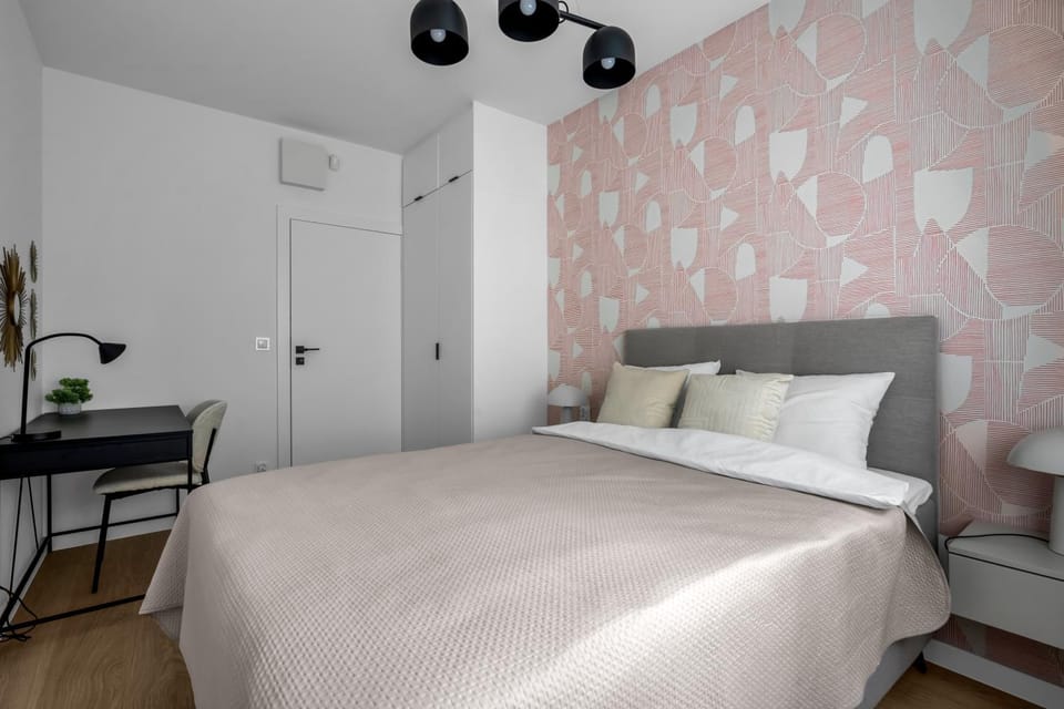Bed, Photo of the whole room, Bedroom, air conditioner