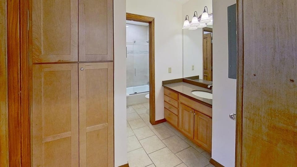 Crestwood 3103 Deluxe 2 Bedroom House in Snowmass Village