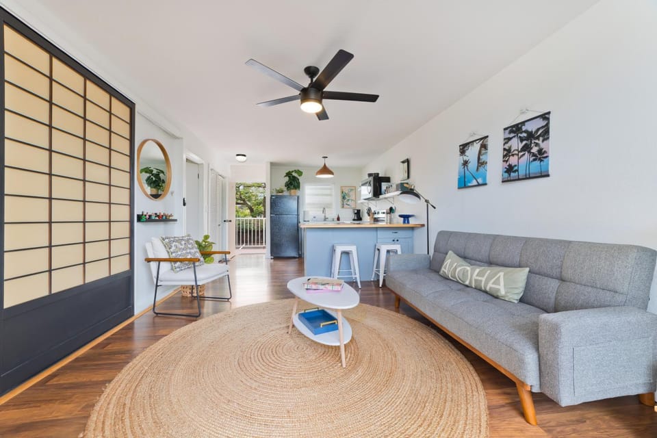 Big Island Kailua Village 208 by Coldwell Banker Island Vacations Apartment in Holualoa