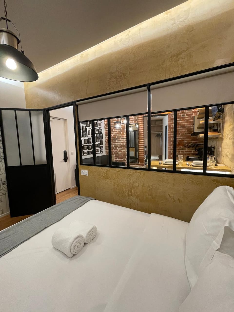 Cozy Loft Montmartre Place des Abbesses Sacré Cœur Apartment in Paris