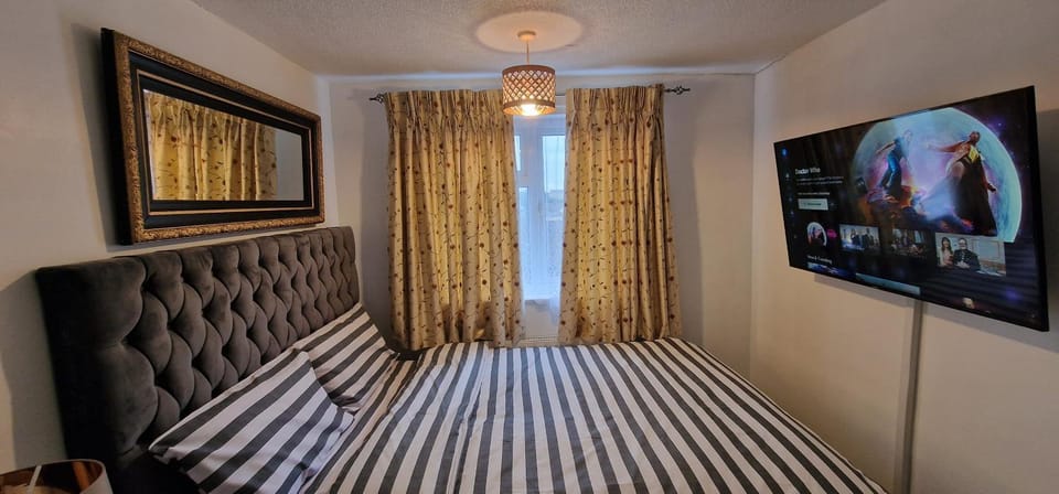 Detached 3 Bedroom House in Leicester with Private Parking House in Leicester