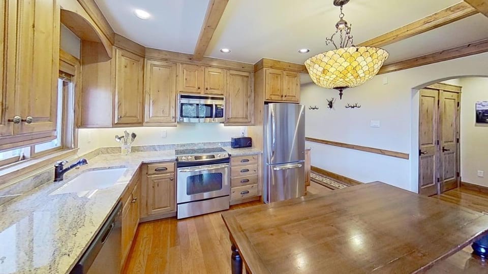 Crestwood 3104 Premier 2 Bedroom House in Snowmass Village
