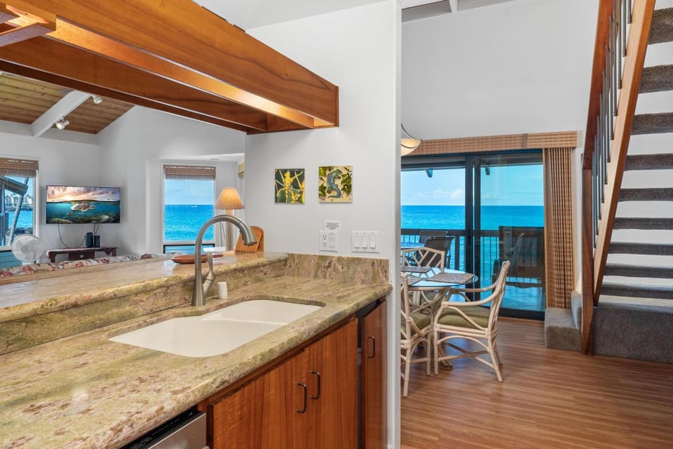 Big Island Kanaloa at Kona 2003 by Coldwell Banker Island Vacations Apartment in South Kona