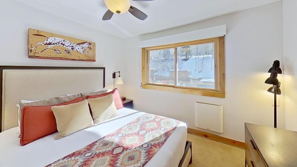 Crestwood 3205 Premier 2 Bedroom House in Snowmass Village