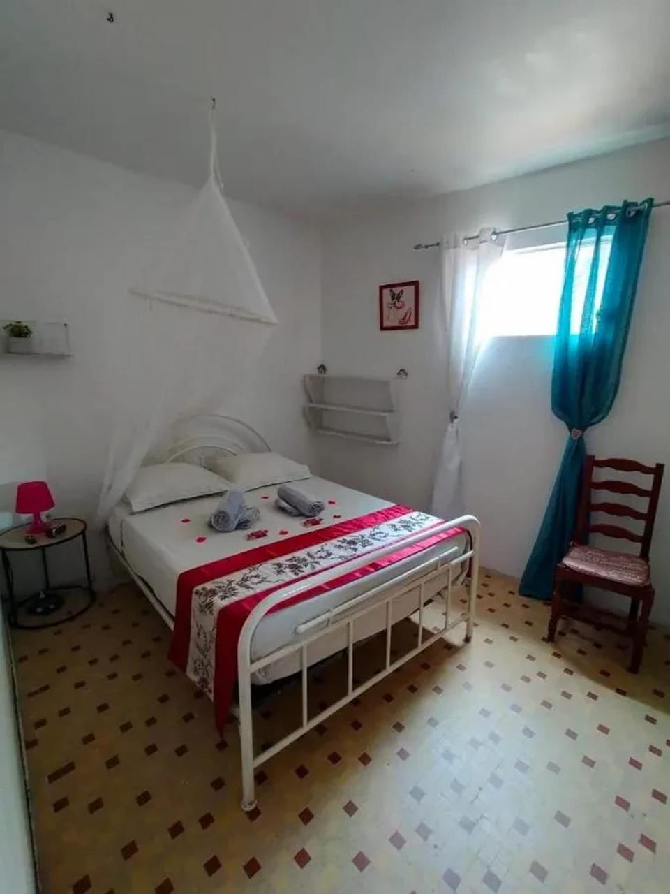 Photo of the whole room