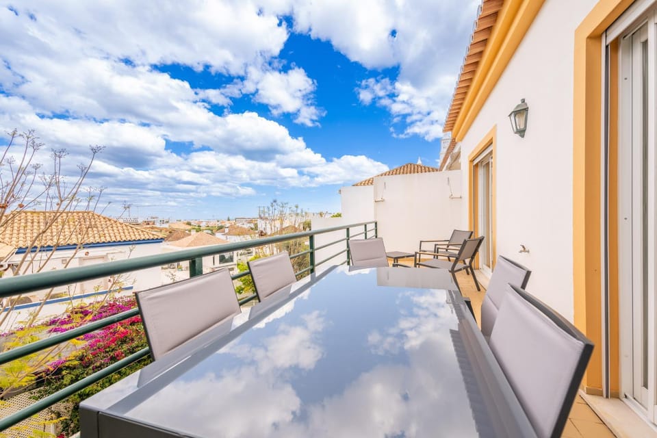 Day, View (from property/room), Balcony/Terrace, Dining area