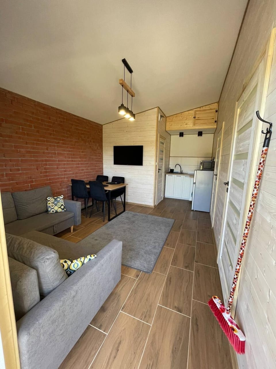 Kitchen or kitchenette, Living room