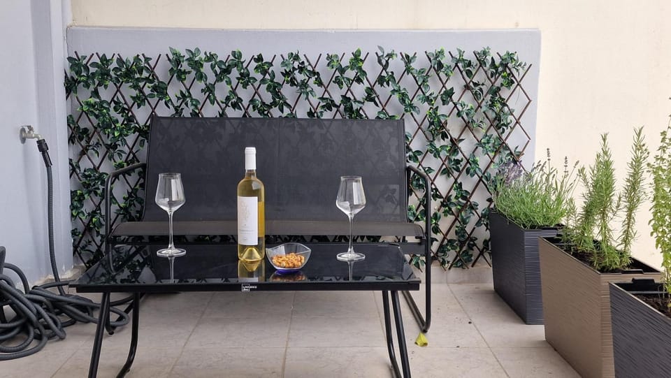 Garden, Balcony/Terrace