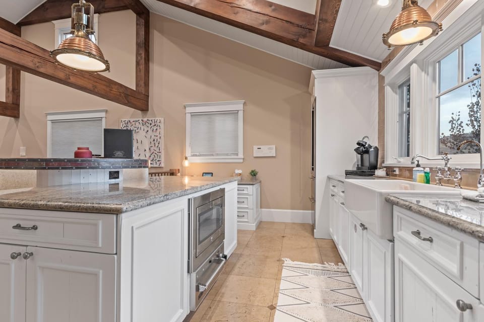 521 Woodside Gem True Ski-In Ski-Out on the Gold Coast by SkyRun Park City House in Park City