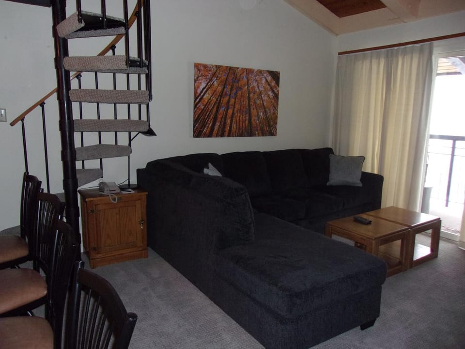 Crestwood 3312 Standard 1 Bedroom Plus Loft House in Snowmass Village