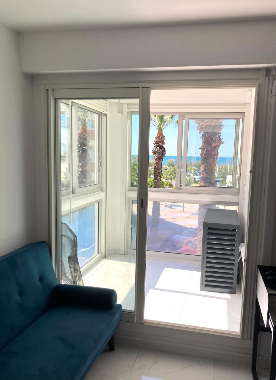 View (from property/room), Balcony/Terrace, Seating area, Sea view