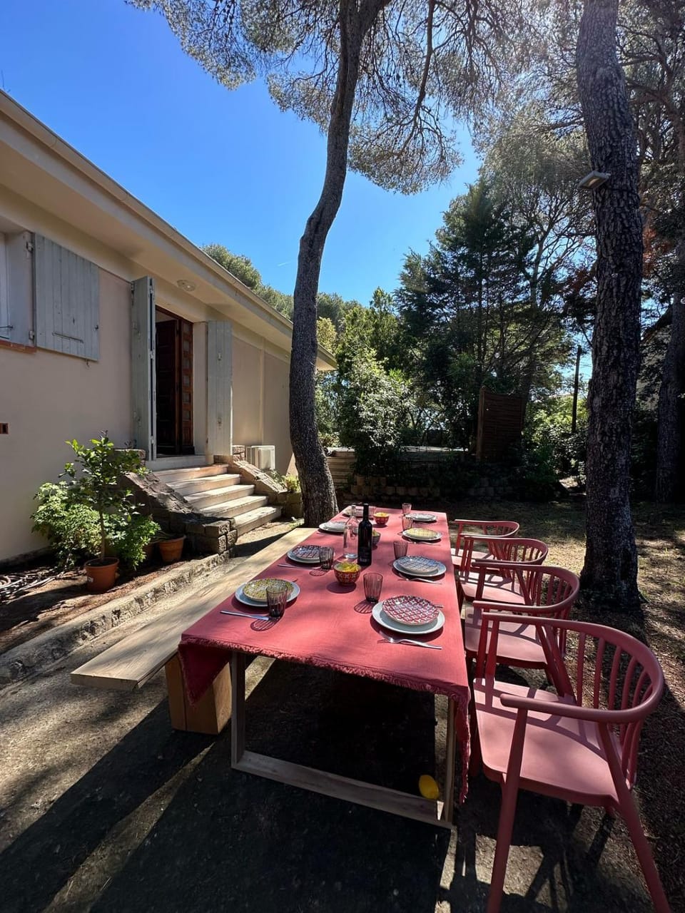 Garden, Dining area