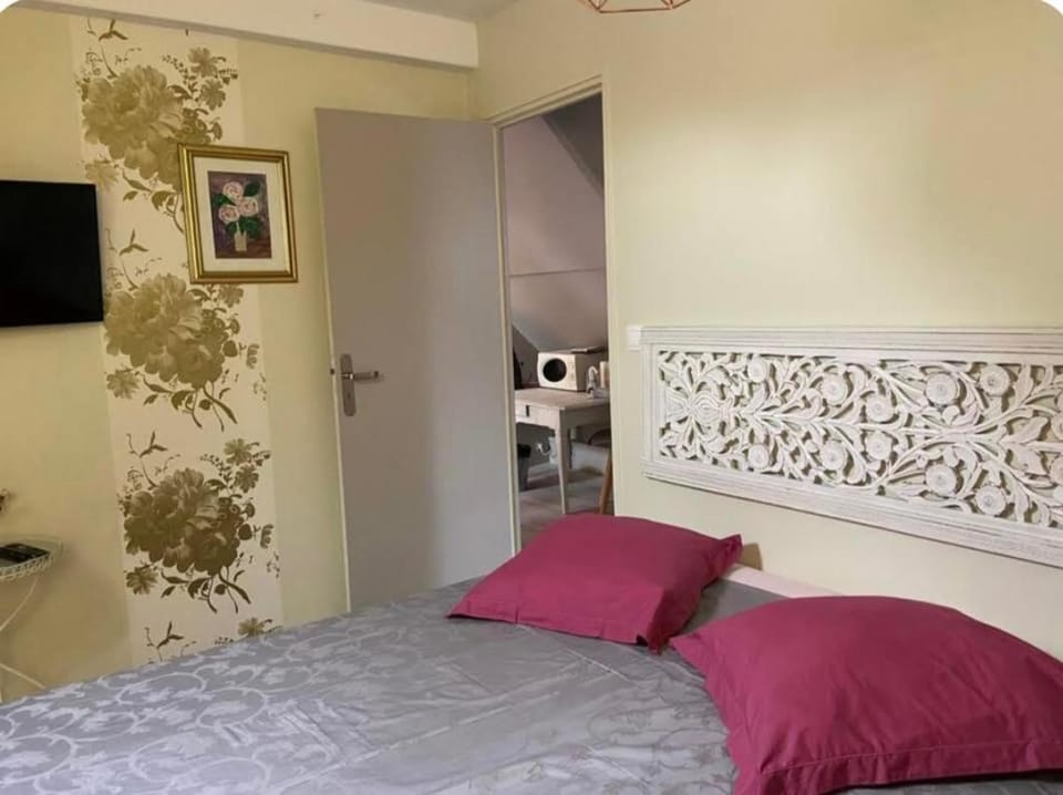 Chambres d'hotes Joséphine 2 ou 4 voyageurs Bed and Breakfast in Hauts-de-France