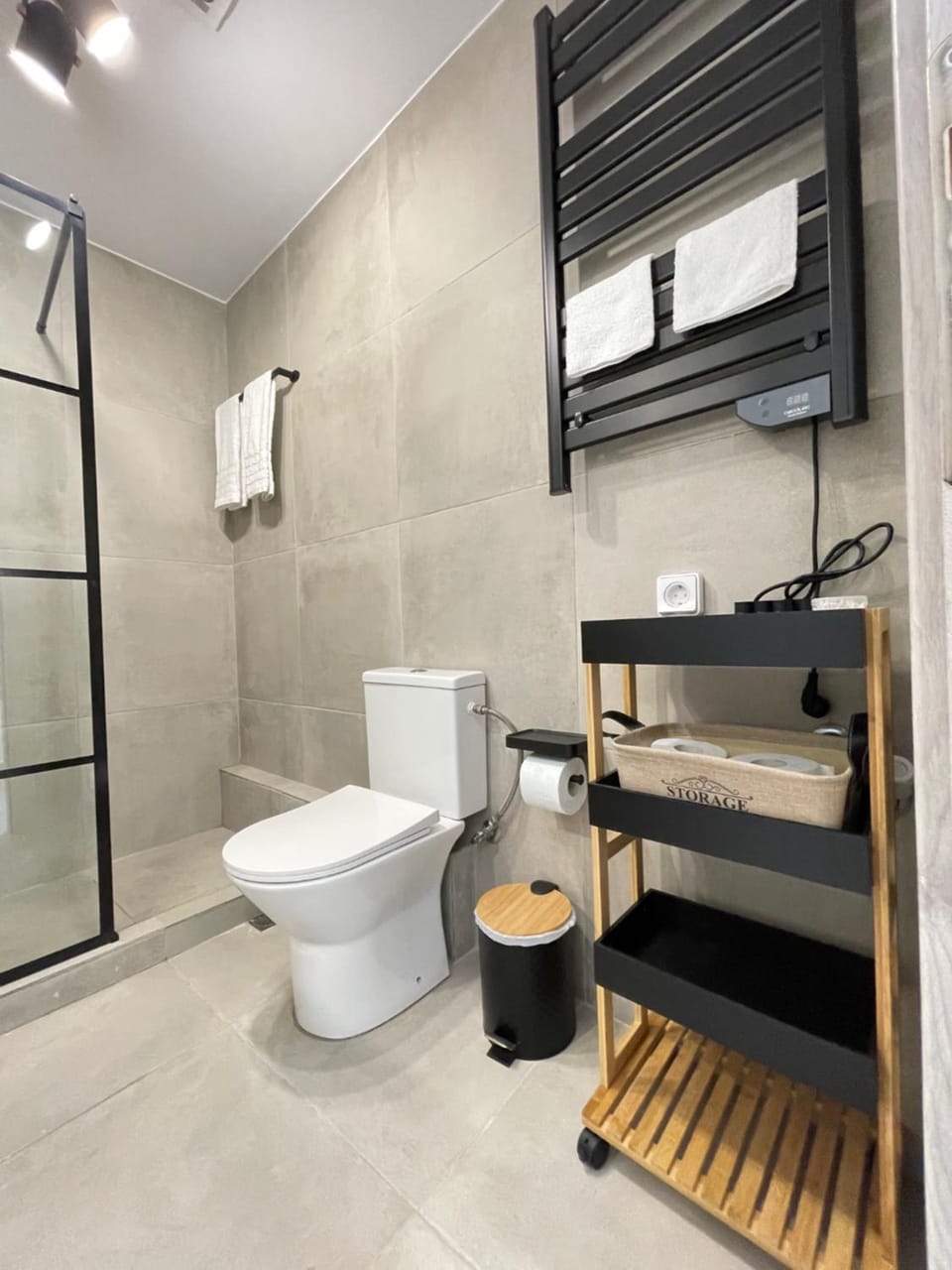 Athens Praxitelous Vibes & Nest Apartment in Athens
