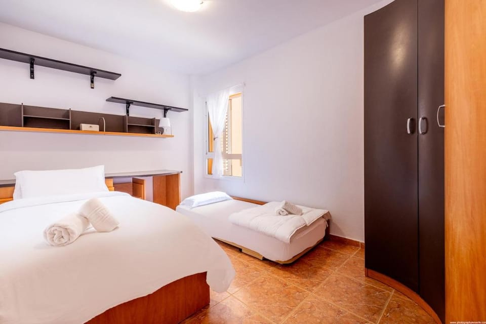 Cerca de la playa y cómodo by CABANA Rentals Apartment in Canary Islands