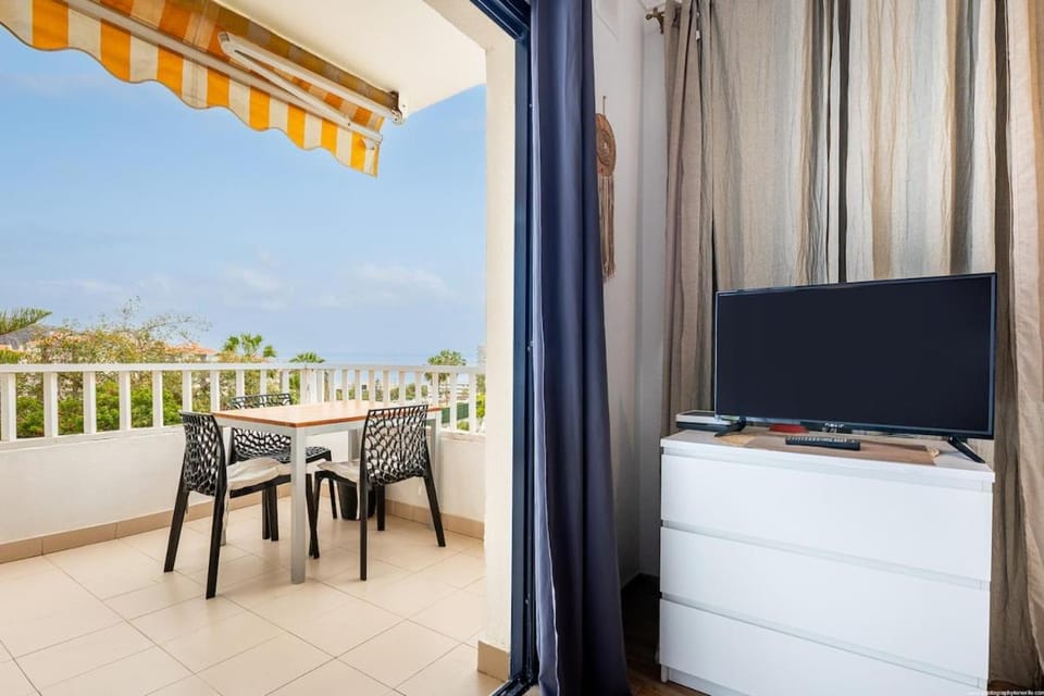 Escapada perfecta en Arona by CABANA Rentals Apartment in Los Cristianos