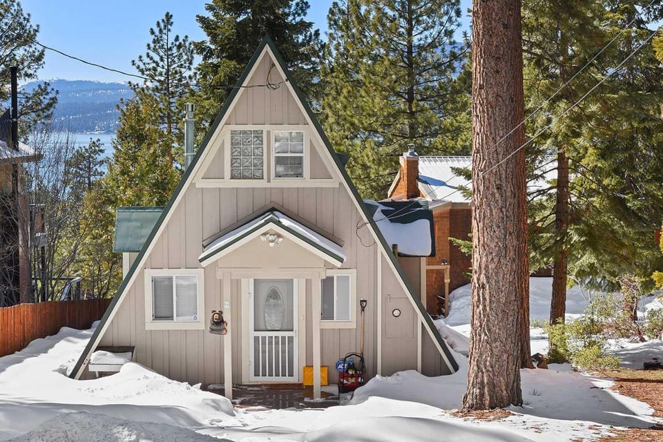 Beautiful Mountain Getaway House in Kings Beach