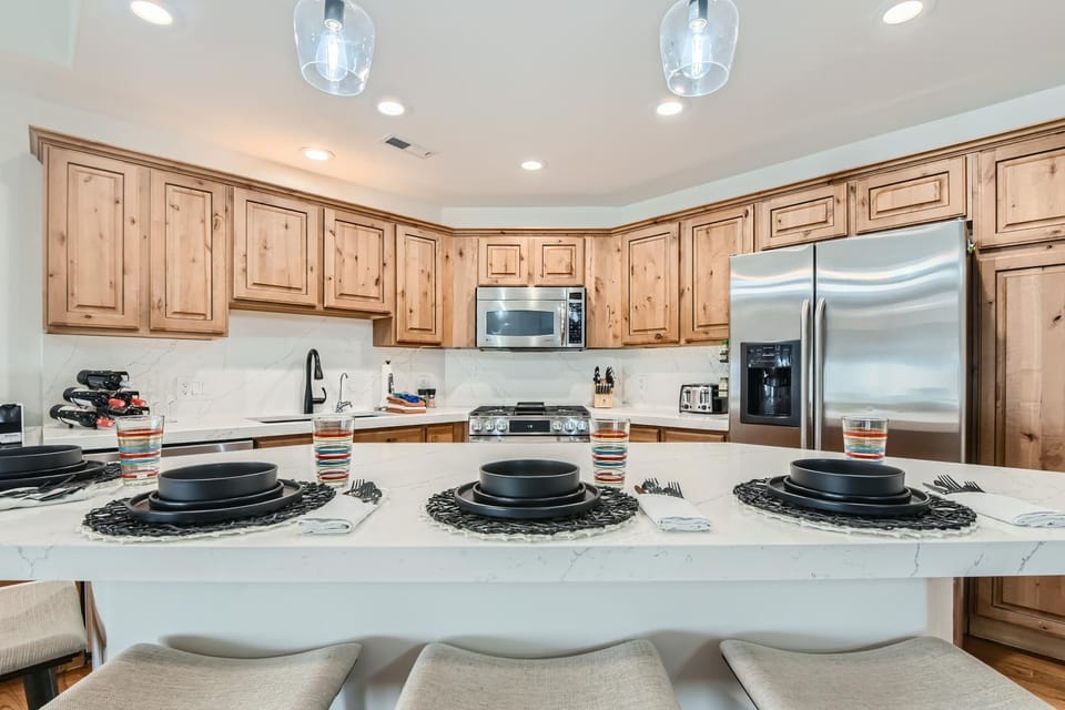 Moose Lodge Retreat in Park City! Walk to the Slopes! by SkyRun Park City Apartment in Park City