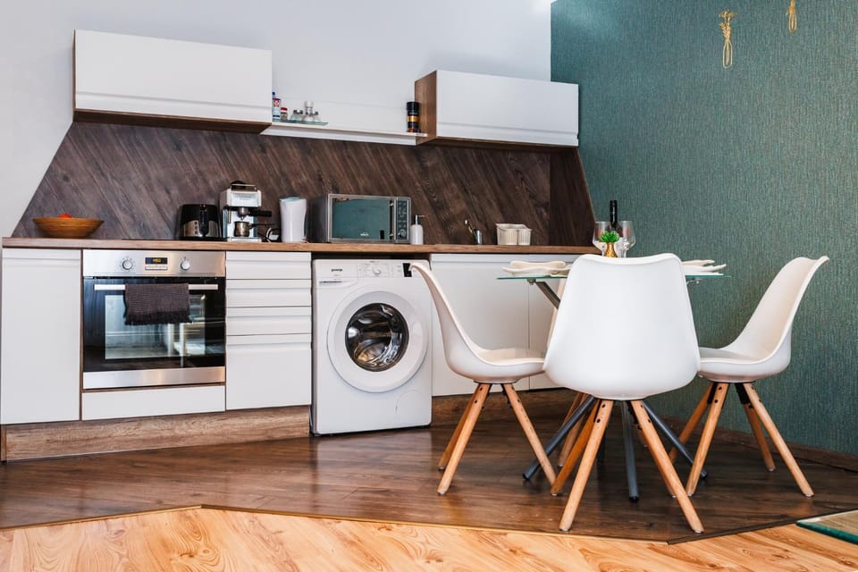Dining area, microwave, toaster, kitchen
