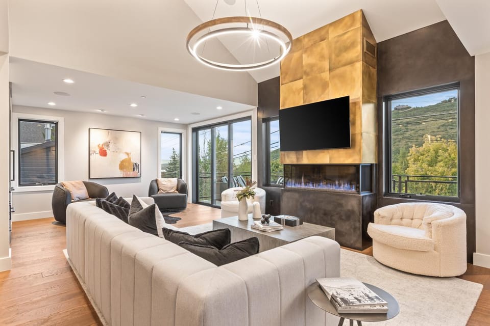 Norfolk Mountain Fantasy! 1121 by SkyRun Park City House in Park City