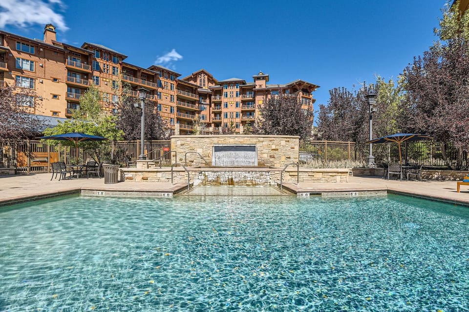 Park City Lux Dream Ski-In Out at Canyons Village! 521H by SkyRun Park City Apartment in Wasatch County