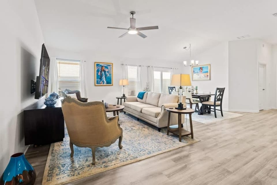 3-2 Patio Villa BEST VALUE Villa in Leesburg