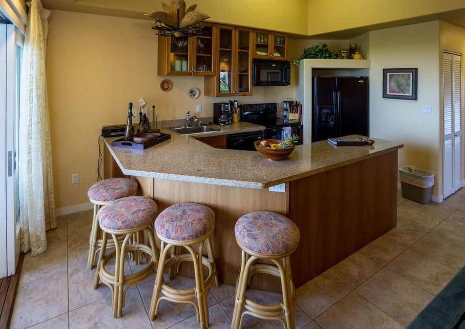 Ocean View Villa at Kahaluu Beach House in Big Island