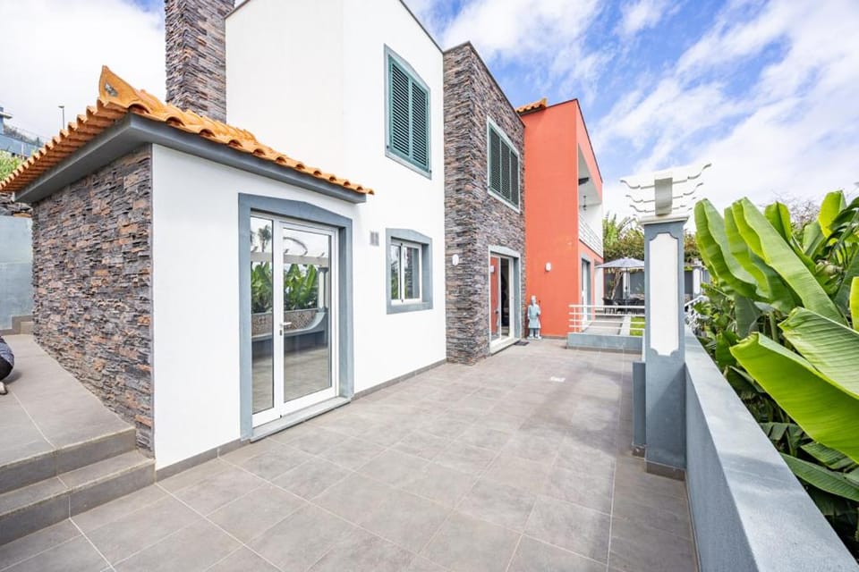 Casa da Fonte by YOUR KEY - 1st floor house Apartment in Madeira District