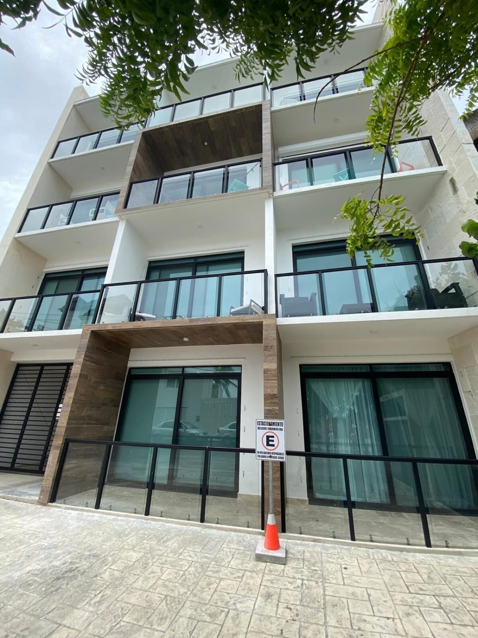 Amazing new comfy apartment steps from the beach Apartment in Puerto Morelos