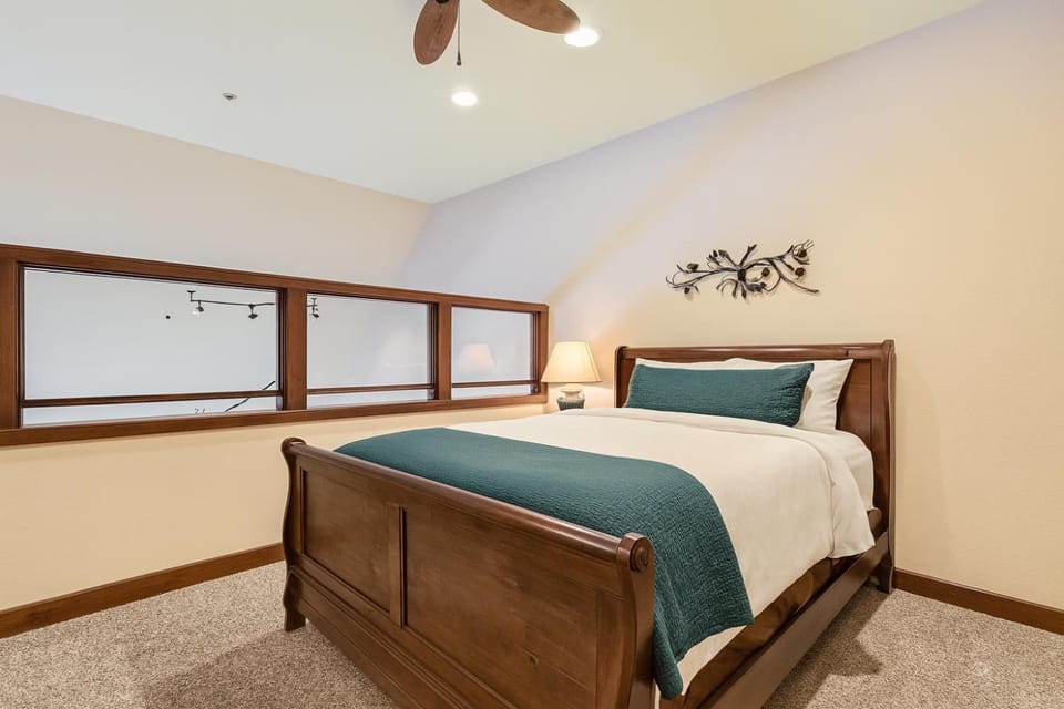 Village Loft Escape 35 Ski-In Ski-Out at Park City Mountain by SkyRun Park City Apartment in Park City