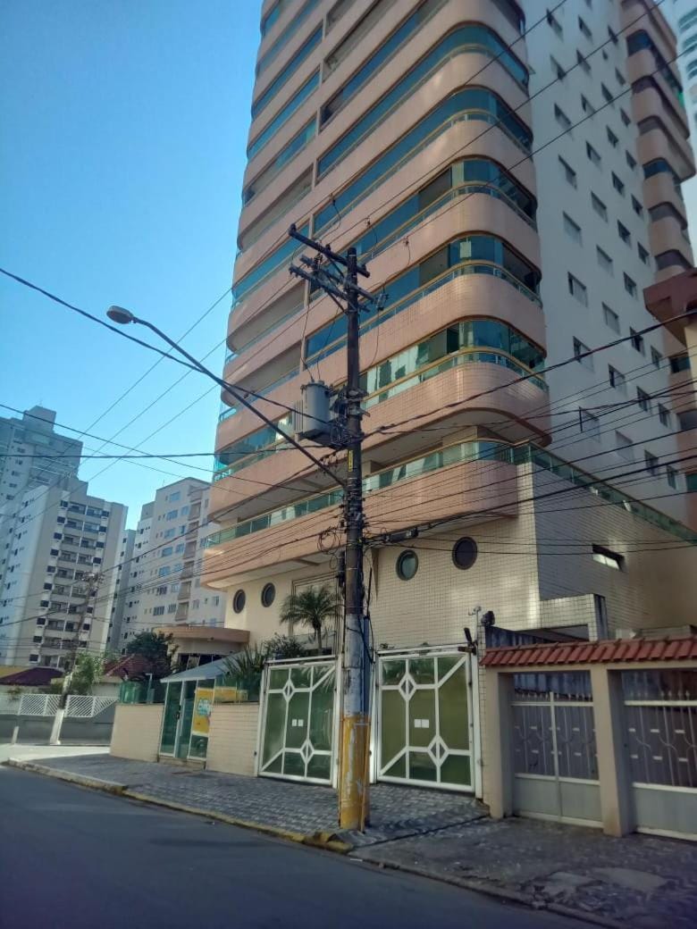 Property building, Day, Neighbourhood, Street view