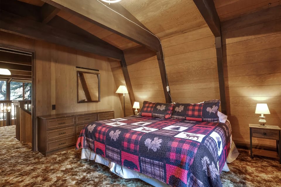 Truckee Cabin Getaway - Sleeps 6 Cabin in Truckee