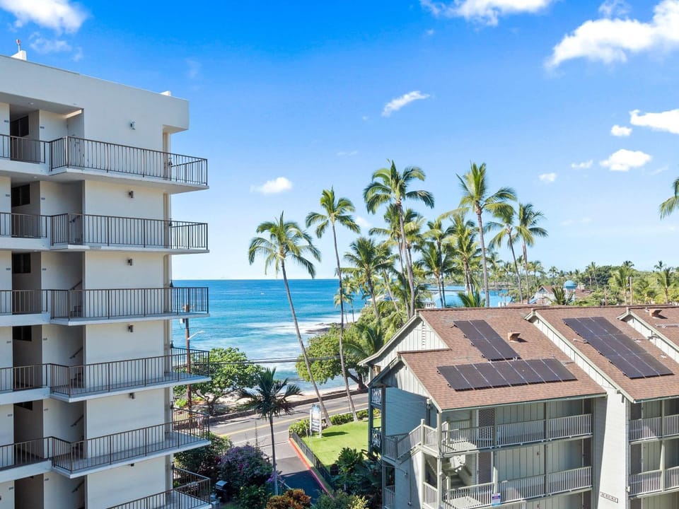 Kolu Honu - Stunning Beachfront Condo for 2 House in Holualoa