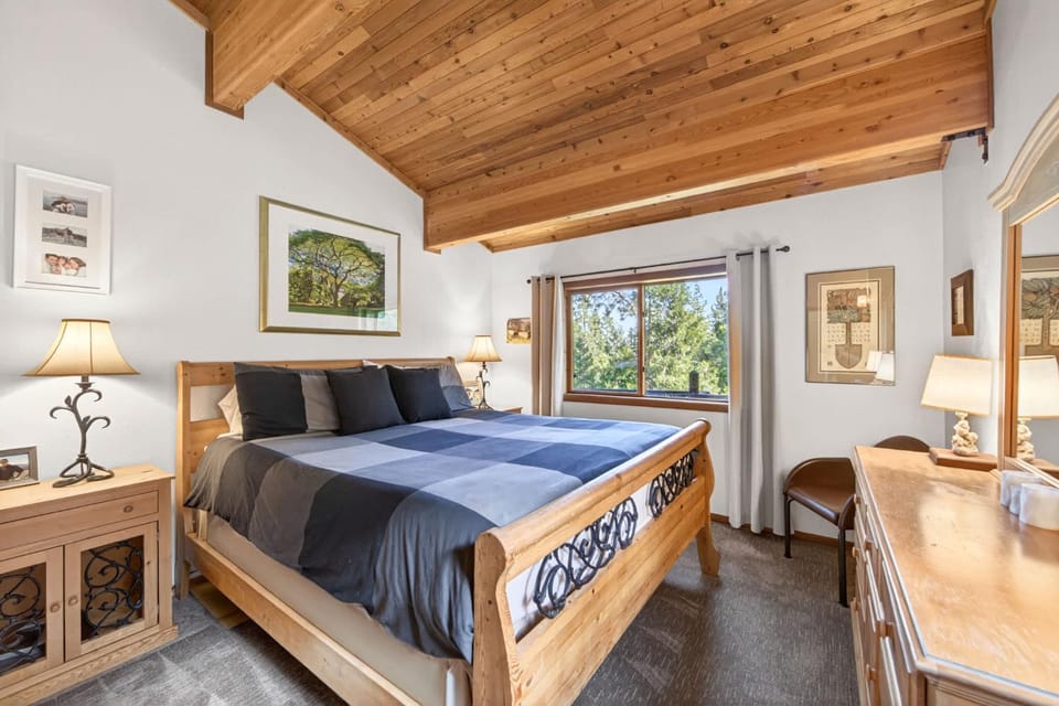 Vista Point - 5 Minutes to Kings Beach House in Tahoe Vista