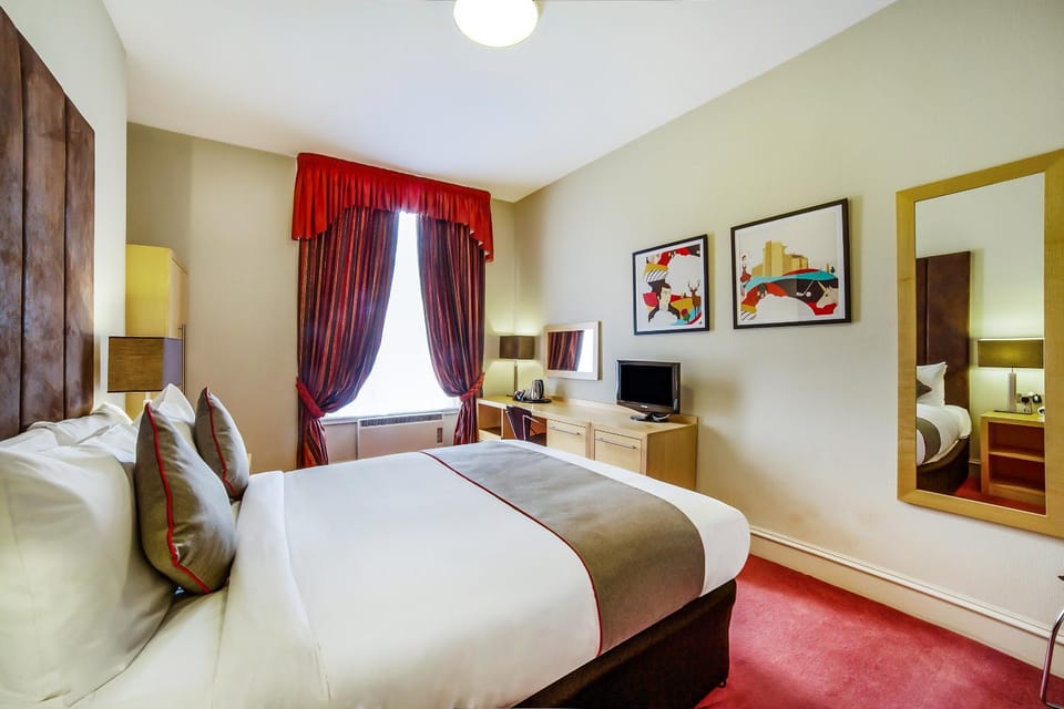 Bedroom, Breakfast, Breakfast