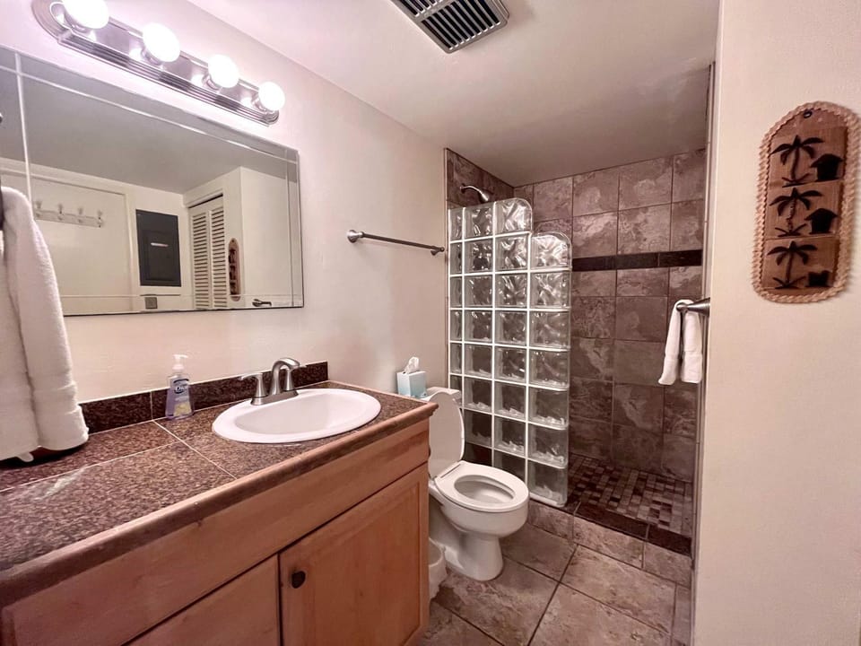 Kona Mansions - Ocean Views & Amenities House in Holualoa