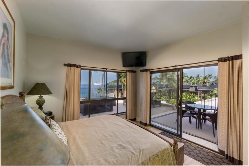 Royal Sea Cliff #418 - Pool Hot Tub & AC House in Holualoa