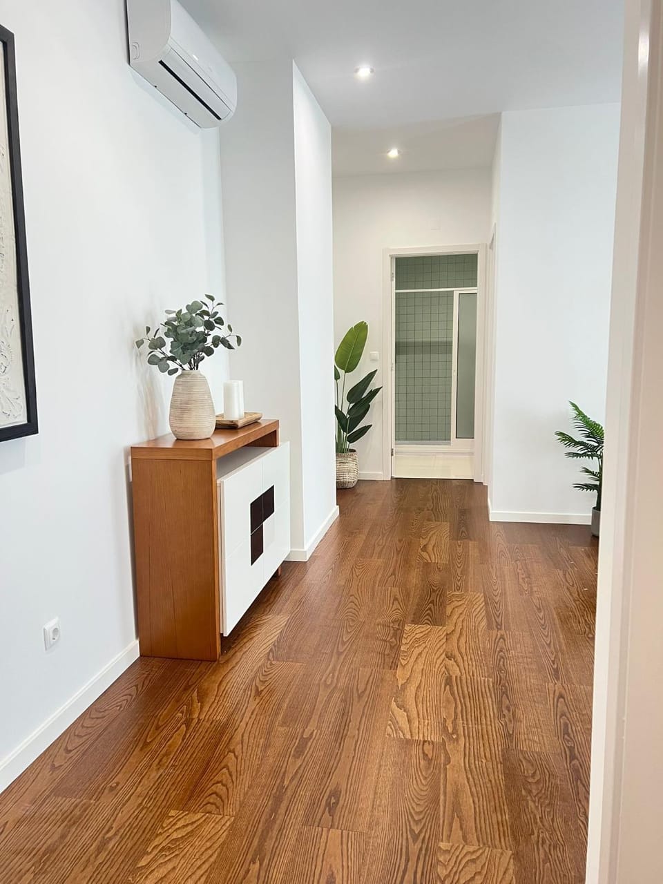 Living room, air conditioner