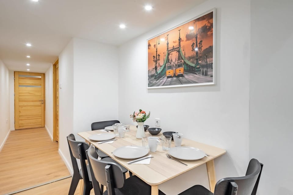 Very Central - Young - Modern Apartment in Budapest