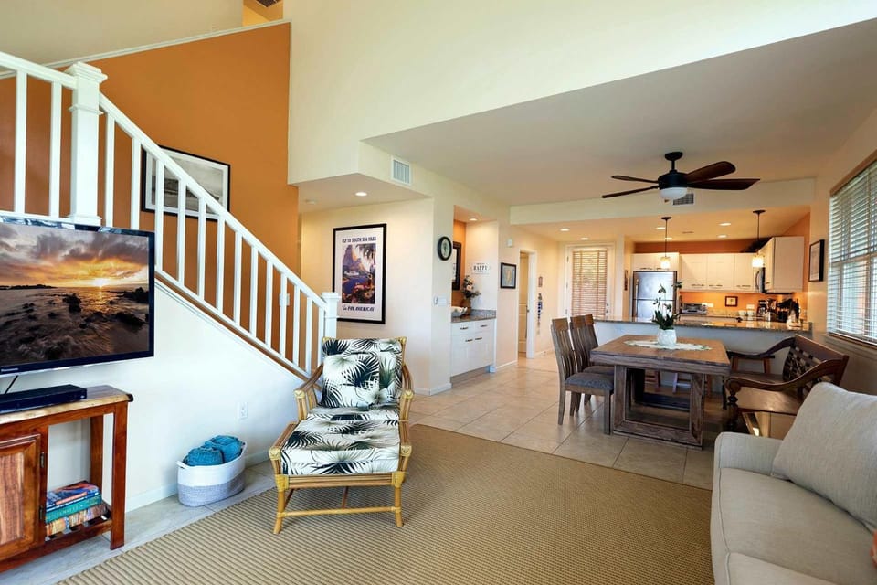 Hawaiian Getaway with Pool and Hot Tub House in Big Island